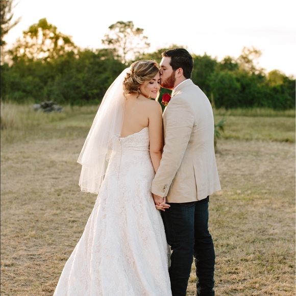 Meet your Posher, Briana - Picture 3 of 4